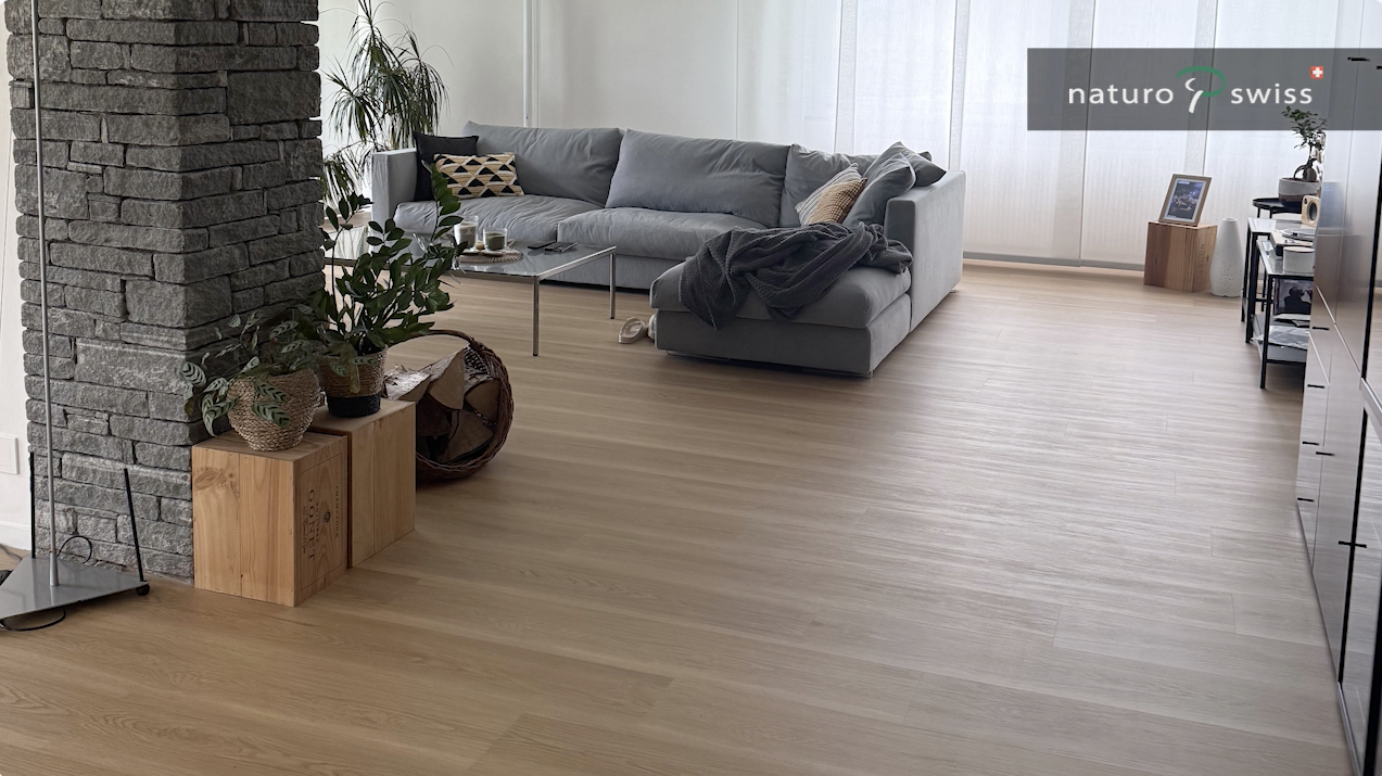Stilvoller Vinylboden für eine Wohnung im Tessin