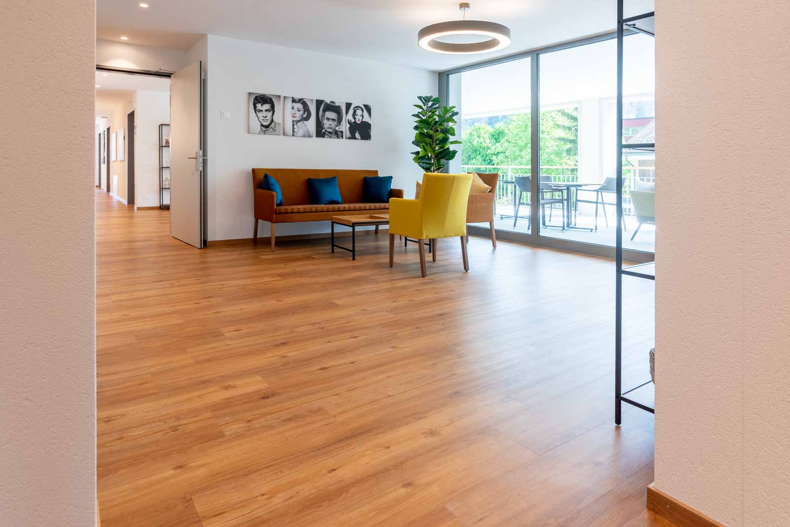 design-vinyl-casa-solaris-kollbrunn 02