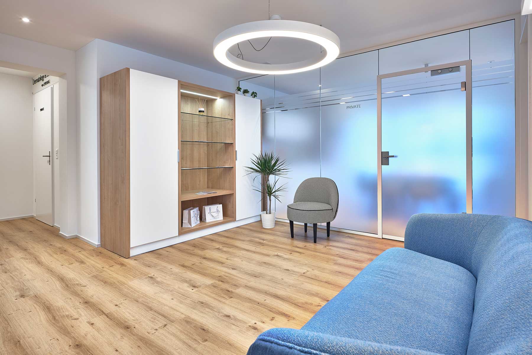 design-vinyl-hautarztpraxis-buochs-07