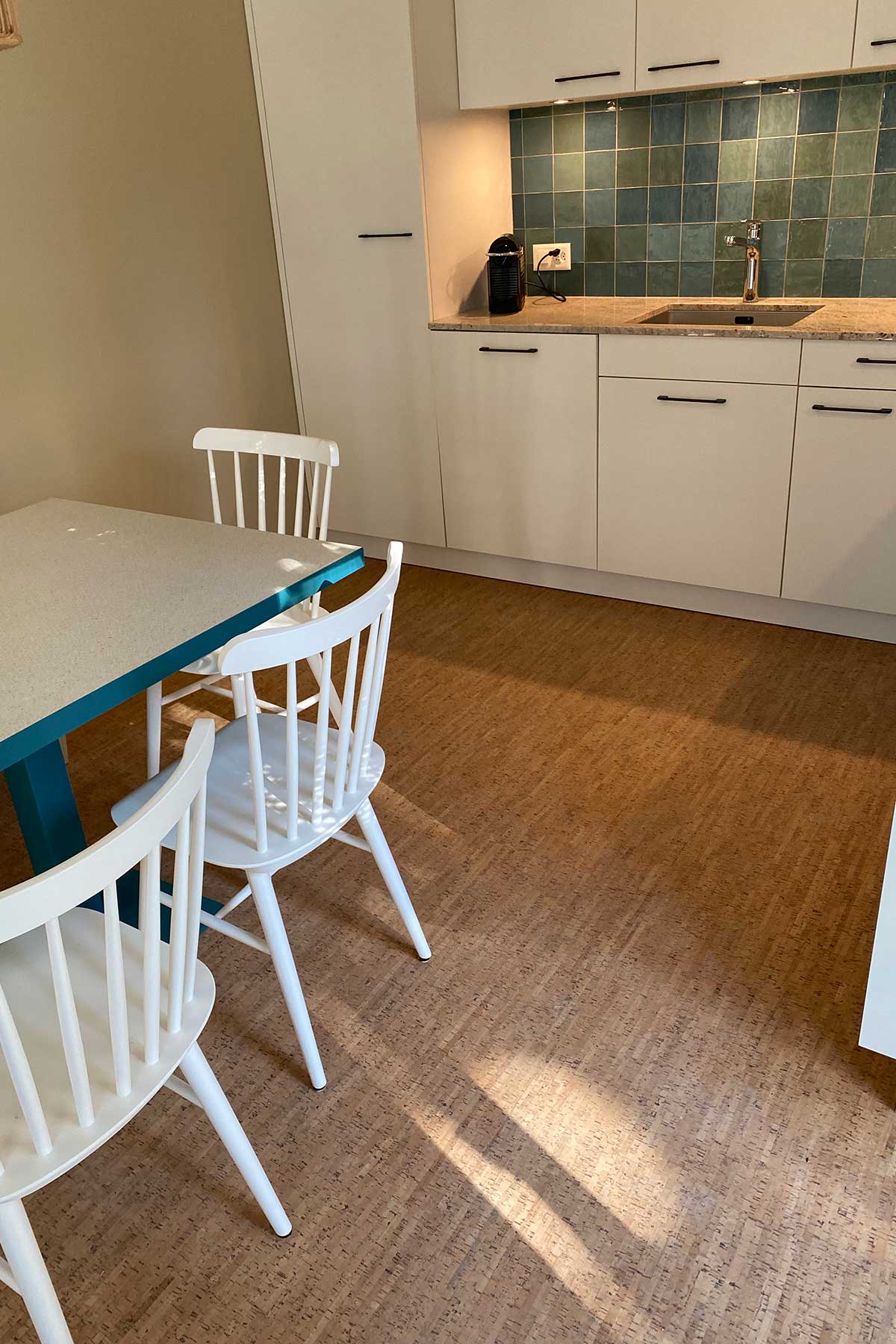 kork-classic-line-reka-albonago-02