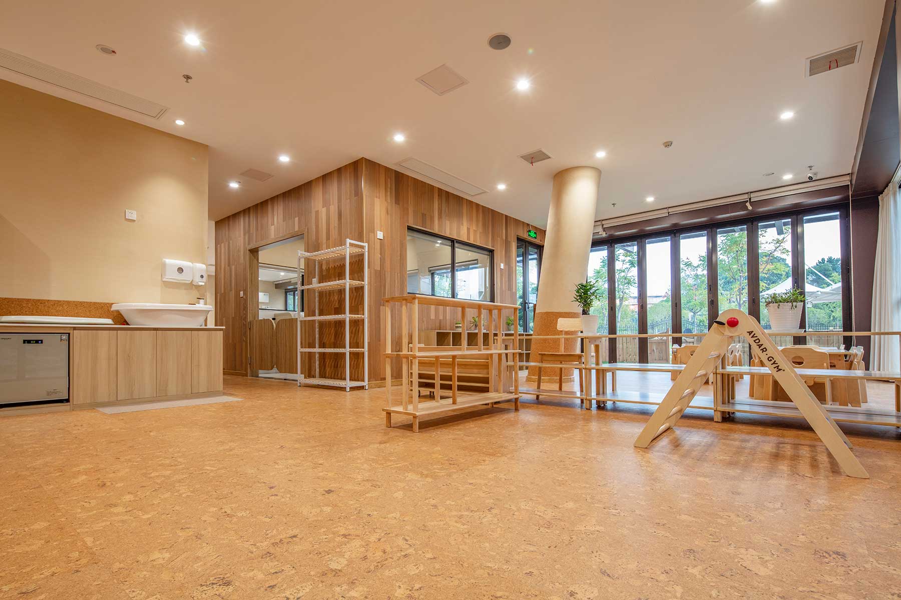 kork-select-kindergarten-beeme-rambo-02