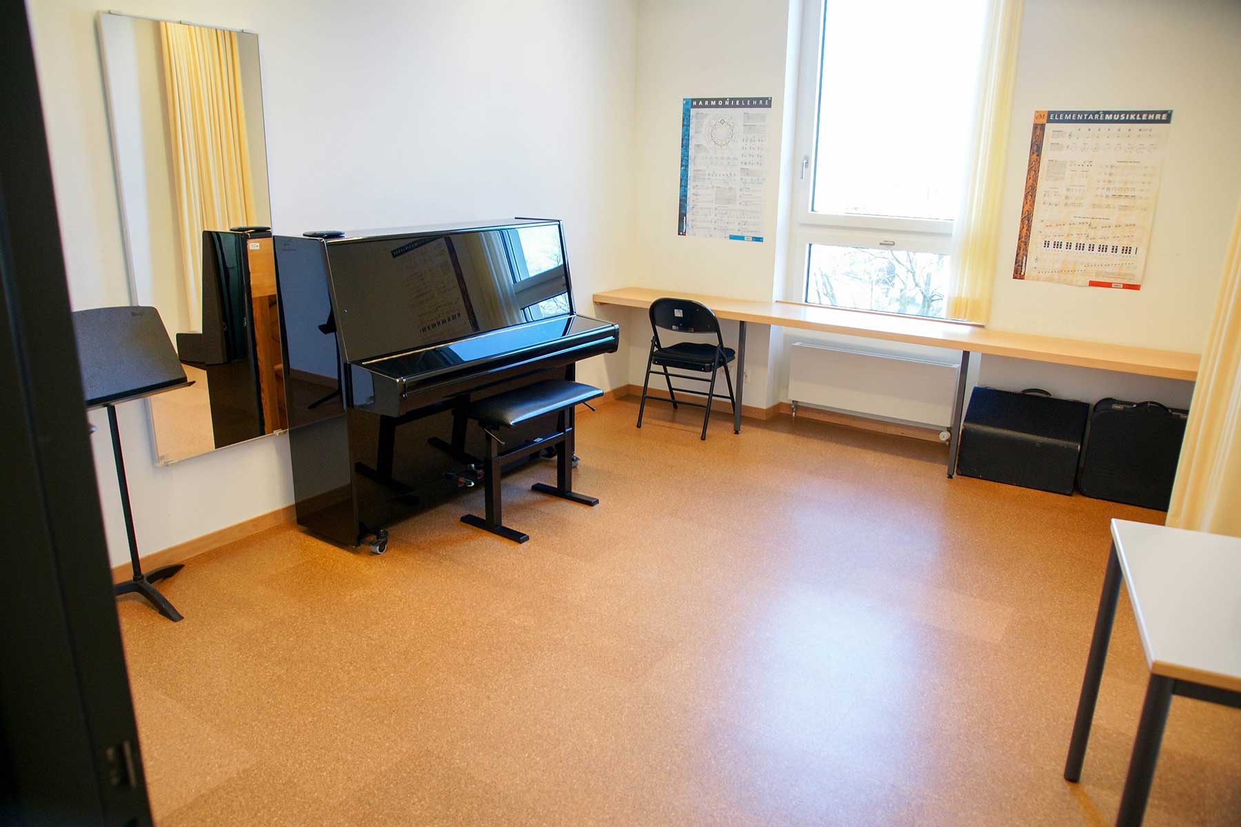 kork-swiss-line-musikschule-huenenberg 02