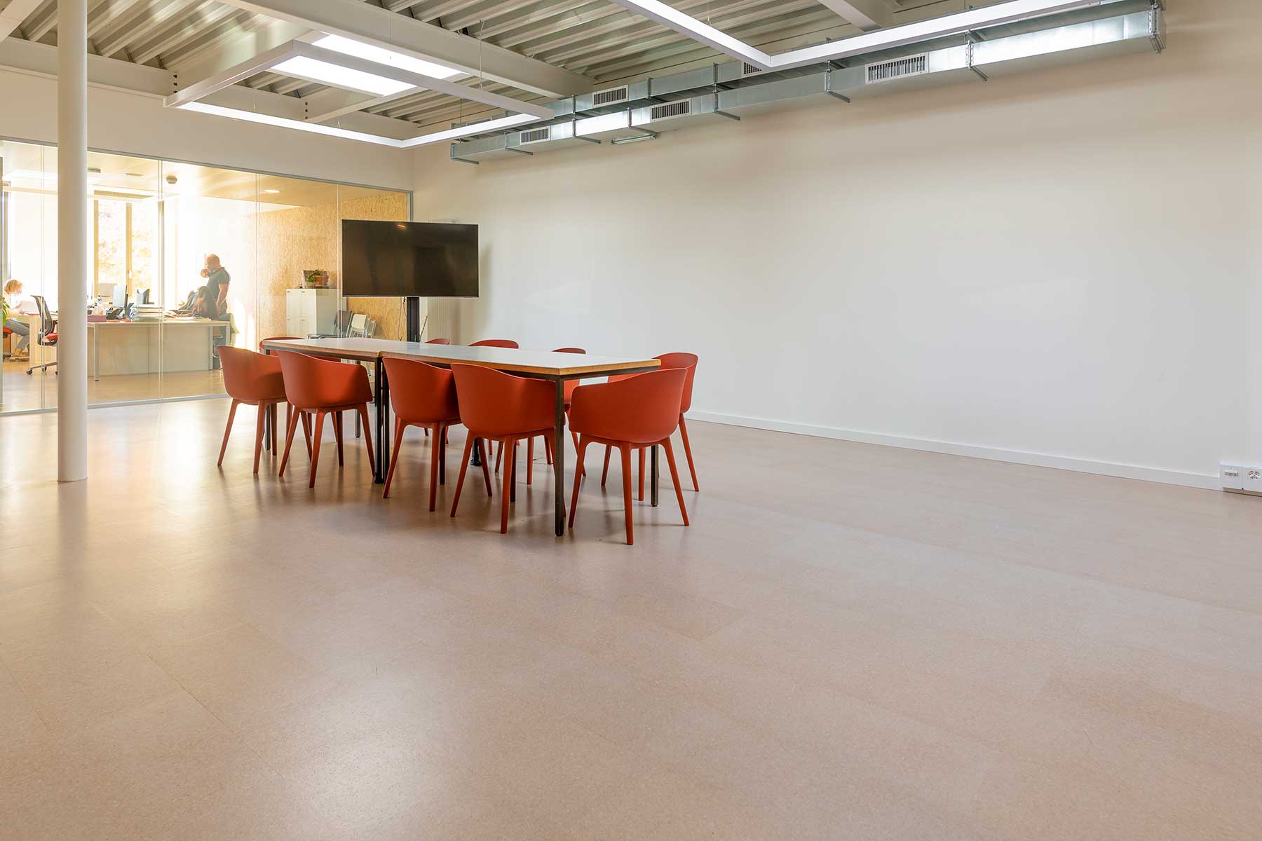 kork-swiss-line-theater-jura 02