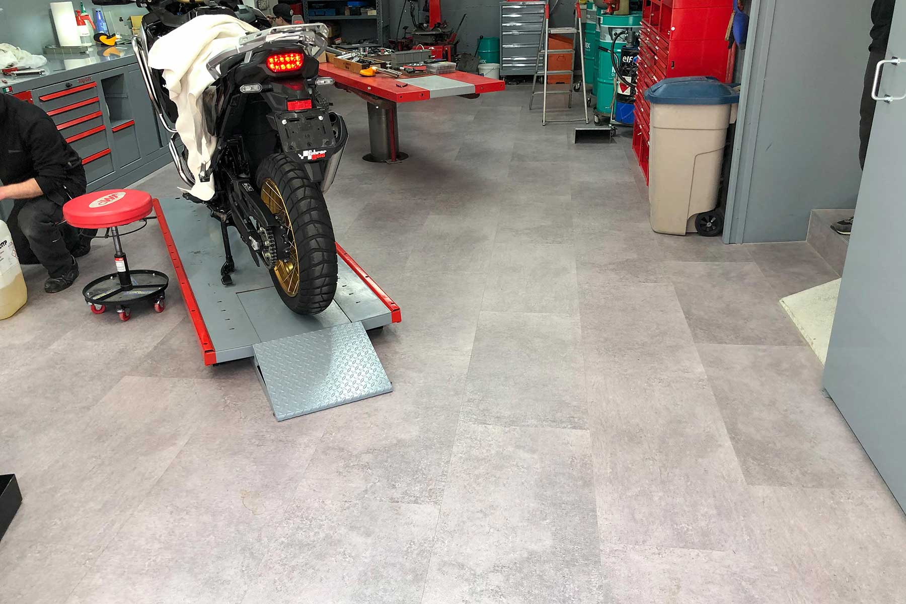 micodur-motorrad-werkstatt-heimisbach 02