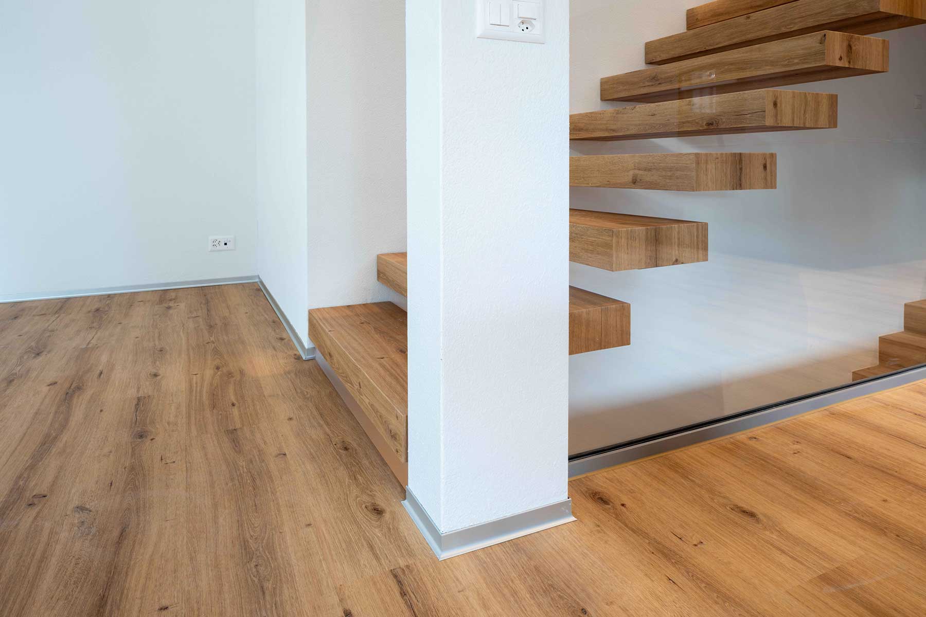 design-vinyl-eiche-select-efh-treppe-biberist 02